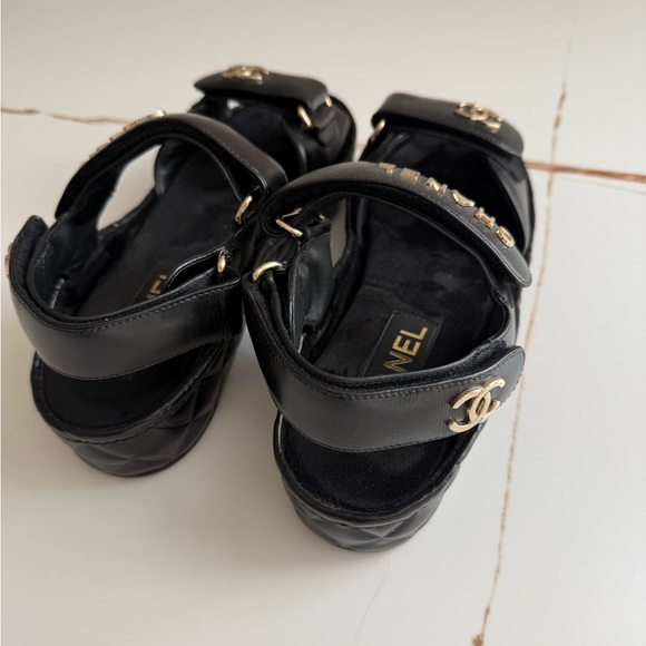 CHANEL Shiny Calfskin Logo Platform Sandals - Picture 4 of 6